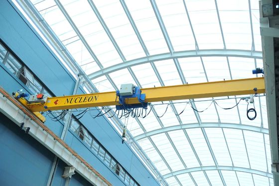 A3 Grúa puente de clase de trabajo con método de control remoto/cabina